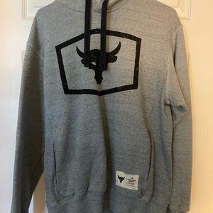 Men’s Small Under Armour Hoodie